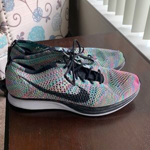 Nike Flyknit Racer sz 9.5